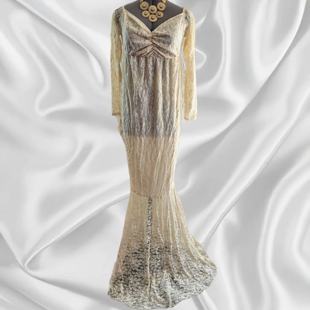 Elegant Cream Lace Long-Sleeve Maxi Dress